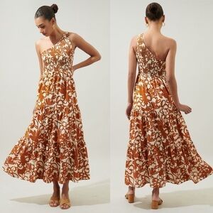 Sugar Lips Womens Marida Caramel Floral Smocked One Shoulder Lys Maxi Dress